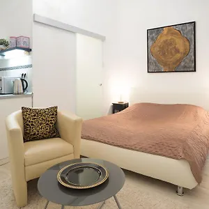  Apartman Claudia Magyarország